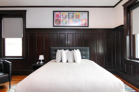 A Stylish Stay w/ a Queen Bed, Heated Floors.. #17 Alquiler vacacional in Brookline