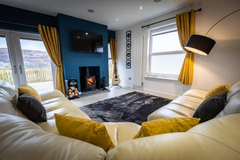 TV and multimedia, Living room, Seating area