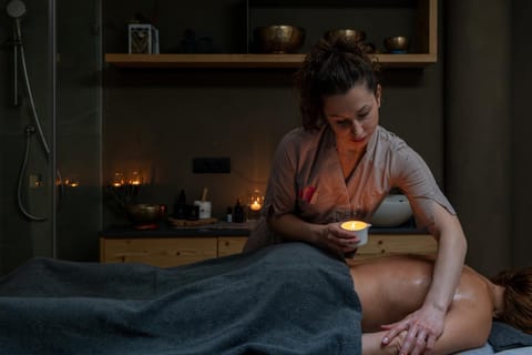 Massage, Spa and wellness centre/facilities