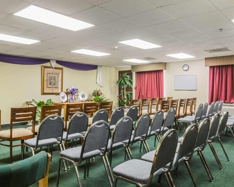 Quality Inn & Suites near Coliseum and Hwy 231 North Hôtel in Montgomery