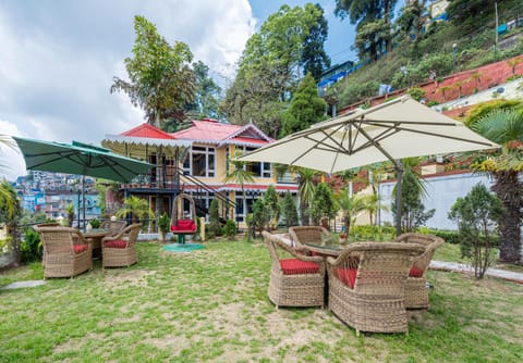 Udaan Nirvana Resort, Darjeeling Hotel in Darjeeling