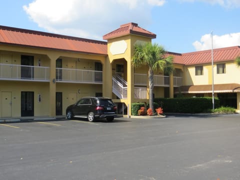 Fairview Inn & Suites Mobile Motel in Mobile