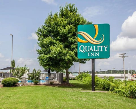 Quality Inn Florence Muscle Shoals Hotel in Florence