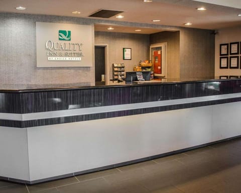 Quality Inn & Suites at Airport Blvd I-65 Hotel in Mobile