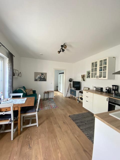 Woodhaus Appartement Apartment in Cologne