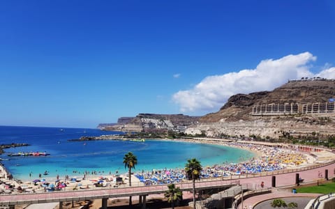 APT with terrace facing Amadores beach Apartment in Puerto Rico de Gran Canaria