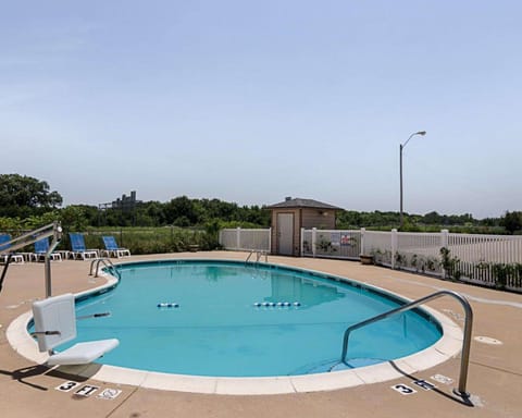 On site, Pool view, Swimming pool