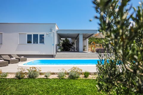 Villa Immortelle with pool and sea view Villa in Zadar County