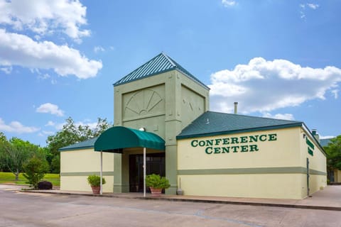 Quality Inn & Conference Center Pousada in Heber Springs