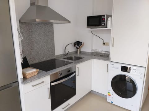 Apartamento en Ribeira(centro) 2* planta Apartment in Ribeira, Galicia