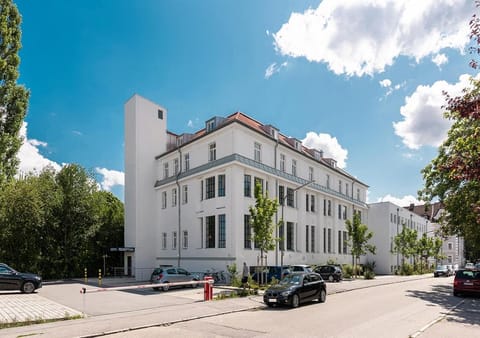 Property building, Facade/entrance