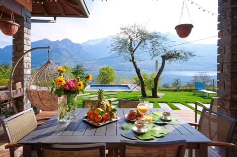 Balcony/Terrace, Garden view, Lake view, Mountain view, Pool view, Breakfast