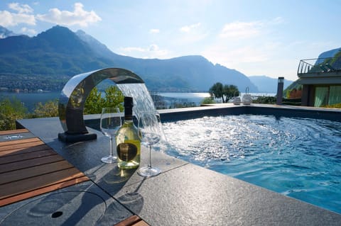 Garden view, Lake view, Mountain view, Pool view, Swimming pool