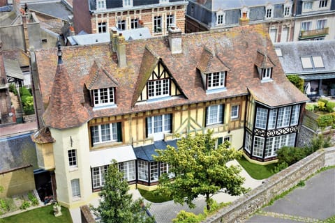 Villa Castel Chambres d'hôtes B&B Alojamiento y desayuno in Dieppe