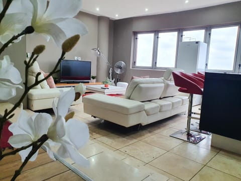 Franklin Luxury Apartment Condo in Johannesburg
