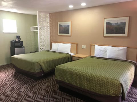 Budget Inn - Laytonville Hotel in Mendocino County