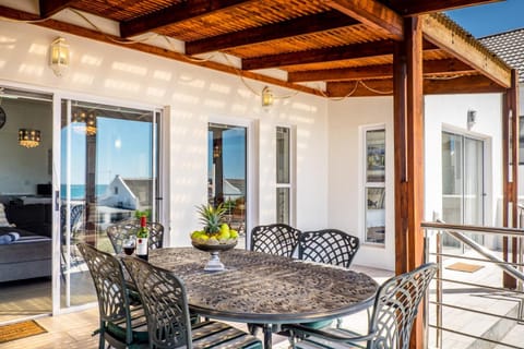 Balcony/Terrace, Dining area