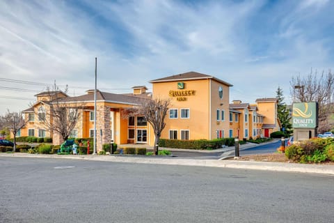 Quality Inn near Six Flags Discovery Kingdom-Napa Valley Hotel in Vallejo
