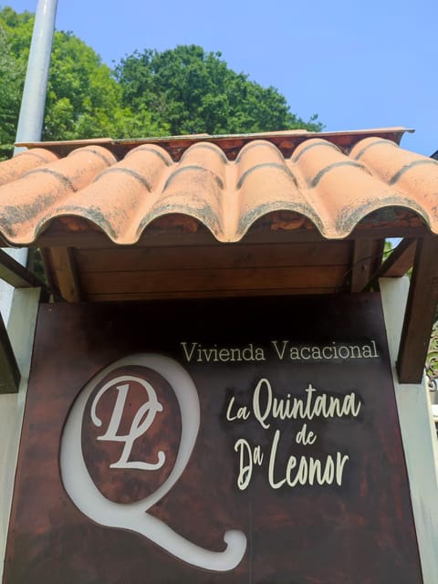 La Quintana de Doña Leonor House in Arriondas