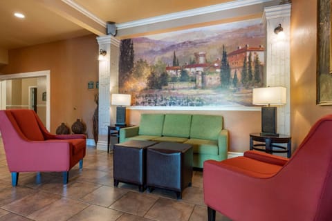 Comfort Inn & Suites Ukiah Mendocino County Hotel in Ukiah