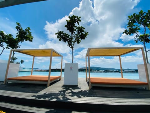 JY Vacation Home New & Modern Suite Infinity pool-Sutera Avenue Apartment in Kota Kinabalu