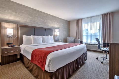 Comfort Inn & Suites South Hotel in Calgary