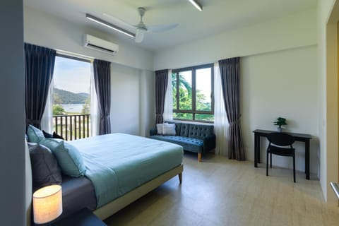By The Sea Beach Front Apartment Eigentumswohnung in Penang