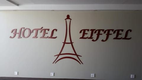 HOTEL EIFFEL Hôtel in Ensenada