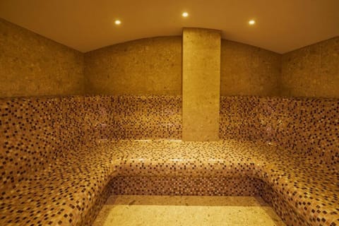 Steam room, Spa and wellness centre/facilities