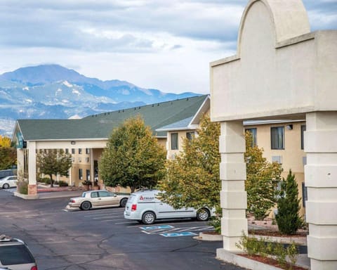 Quality Inn Airport Inn in Colorado Springs