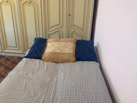 una stanza in un appartamento Bed and Breakfast in Genoa