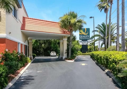 Quality Inn & Suites St Augustine Beach Area Hotel in Saint Augustine Beach