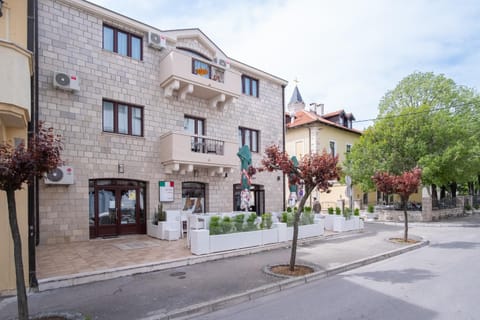 Apartmani Vila Kosa Apartment hotel in Dubrovnik-Neretva County