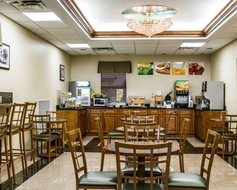 Quality Inn Airport - Cruise Port Auberge in Tampa