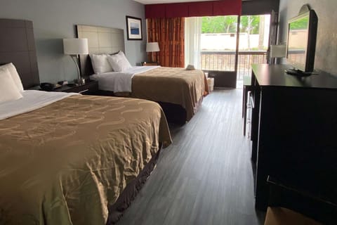 Quality Inn & Suites on the Bay near Pensacola Beach Hôtel in Gulf Breeze