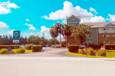 Suburban Studios Fort Myers Cape Coral Hôtel in Fort Myers