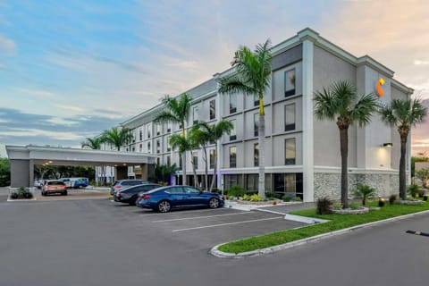 Comfort Inn & Suites St Pete - Clearwater International Airport Hôtel in Pinellas Park