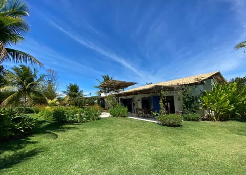 Praia do Espelho-Casa das Portas Azuis House in State of Bahia