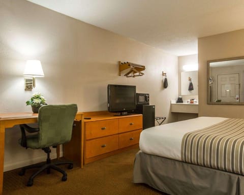 Econo Lodge Inn & Suites at Fort Moore Hôtel in Columbus