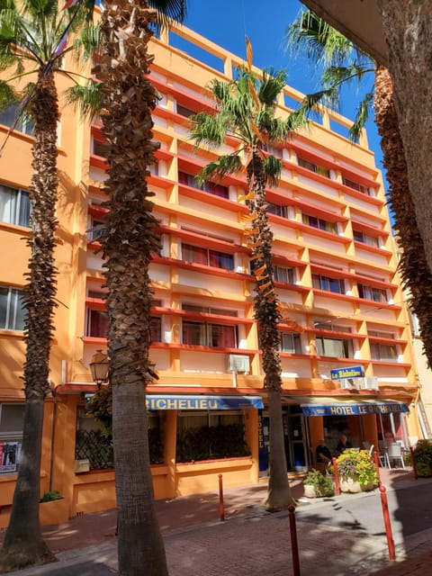 Le Richelieu Hotel in Le Boulou