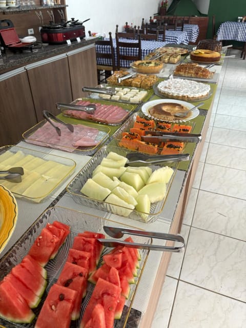 Breakfast, Continental breakfast, Buffet breakfast