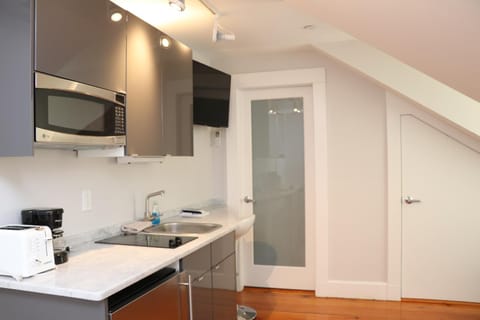 Downtown Beacon Hill, Convenient, Comfy Studio #14 Appartement-Hotel in Beacon Hill