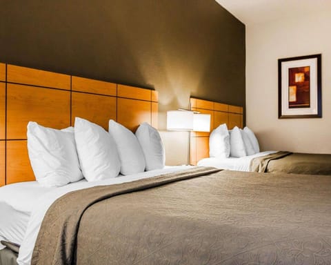 Quality Inn & Suites Des Moines Airport Hotel in Des Moines
