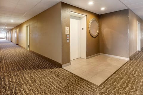 MainStay Suites Dubuque at Hwy 20 Hotel in Dubuque