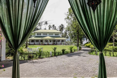 The Flame Tree Estate & Hotel Hotel in Central Province