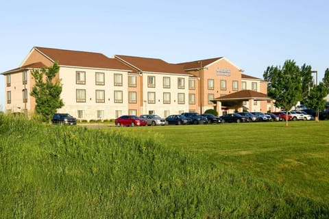 Comfort Inn & Suites Grinnell near I-80 Hotel in Iowa