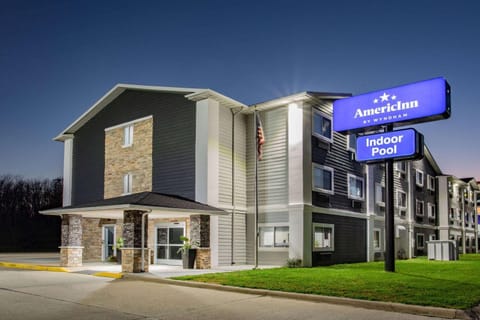 AmericInn by Wyndham Quincy Hotel in Quincy