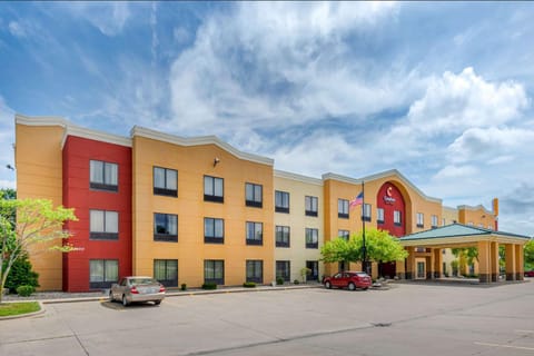 Comfort Suites near Route 66 Hotel in Springfield