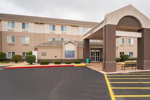 Sleep Inn & Suites Hotel in Danville