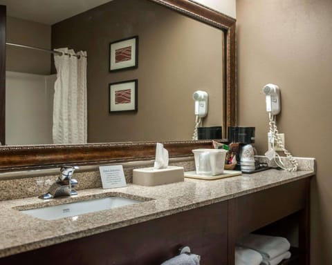 Quality Inn & Suites near St Louis and I-255 Hotel in Ozark Mountains